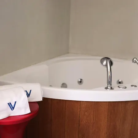 Elegant For 10 With Pool In The Heart Of An Ocean-view Setting Talmont-Saint-Hilaire