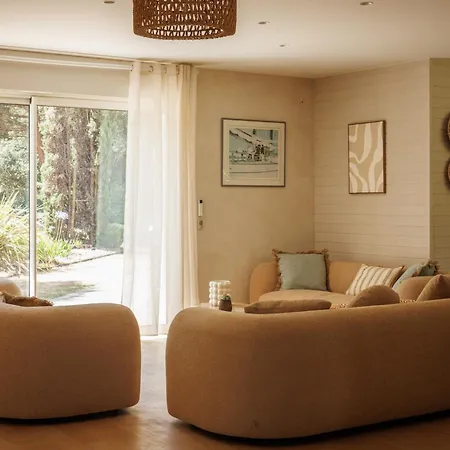 Elegant For 10 With Pool In The Heart Of An Ocean-view Setting Вилла Talmont-Saint-Hilaire