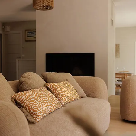 Вилла Elegant For 10 With Pool In The Heart Of An Ocean-view Setting Talmont-Saint-Hilaire