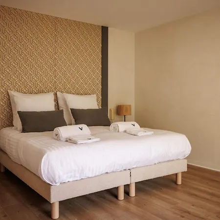 Elegant For 10 With Pool In The Heart Of An Ocean-view Setting Vila *