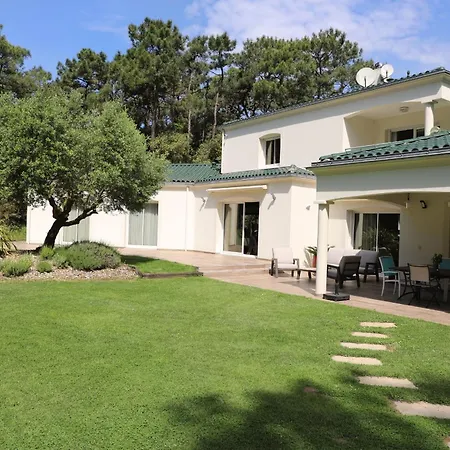 Elegant For 10 With Pool In The Heart Of An Ocean-view Setting Vila Talmont-Saint-Hilaire