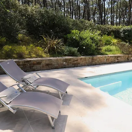 Elegant For 10 With Pool In The Heart Of An Ocean-view Setting *