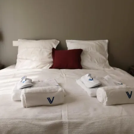 Elegant For 10 With Pool In The Heart Of An Ocean-view Setting *