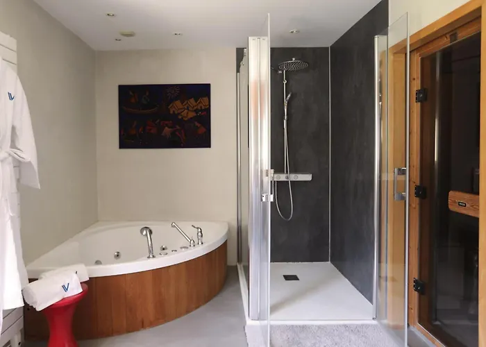 וילה Elegant For 10 With Pool In The Heart Of An Ocean-view Setting *