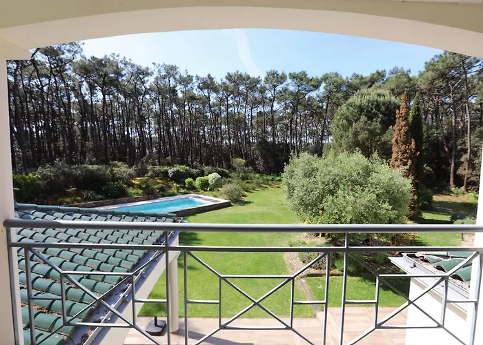 Elegant For 10 With Pool In The Heart Of An Ocean-view Setting *