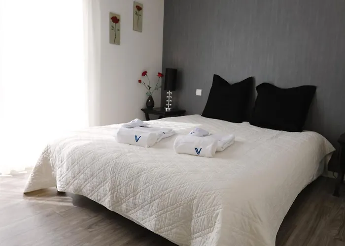 וילה Elegant For 10 With Pool In The Heart Of An Ocean-view Setting